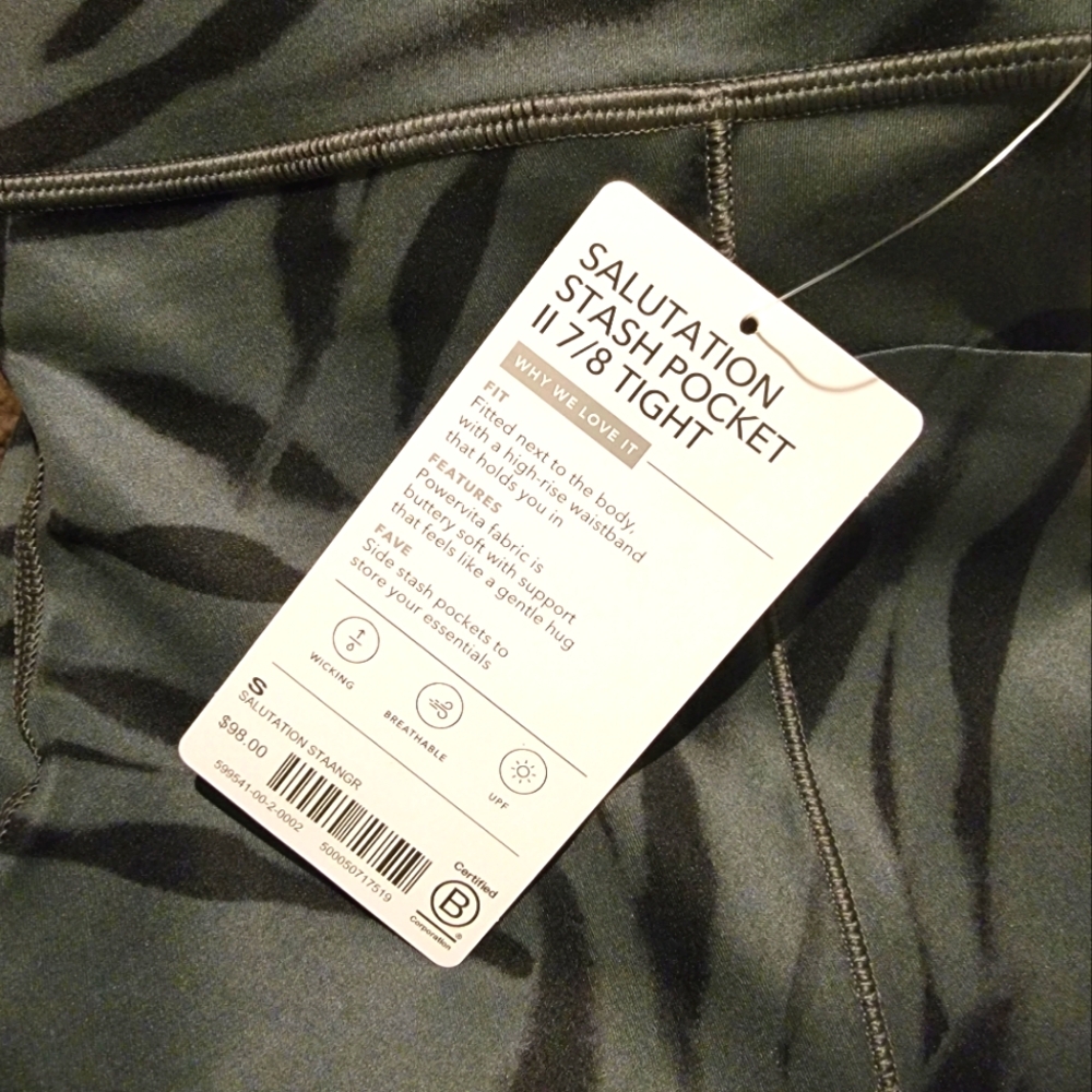 Athleta Salutation Stash Pocket II Legging 7/8 Length Size Small